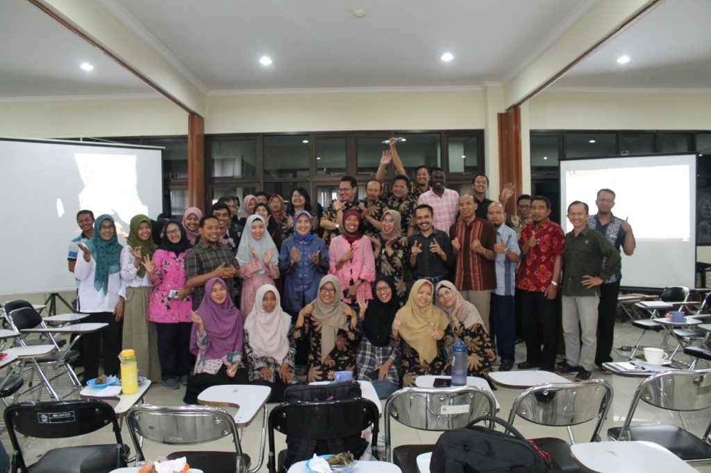 Seminar Nasional "Penataan Kawasan Pesisir Studi Kasus di Kota Semarang dan Kabupaten Kendal"